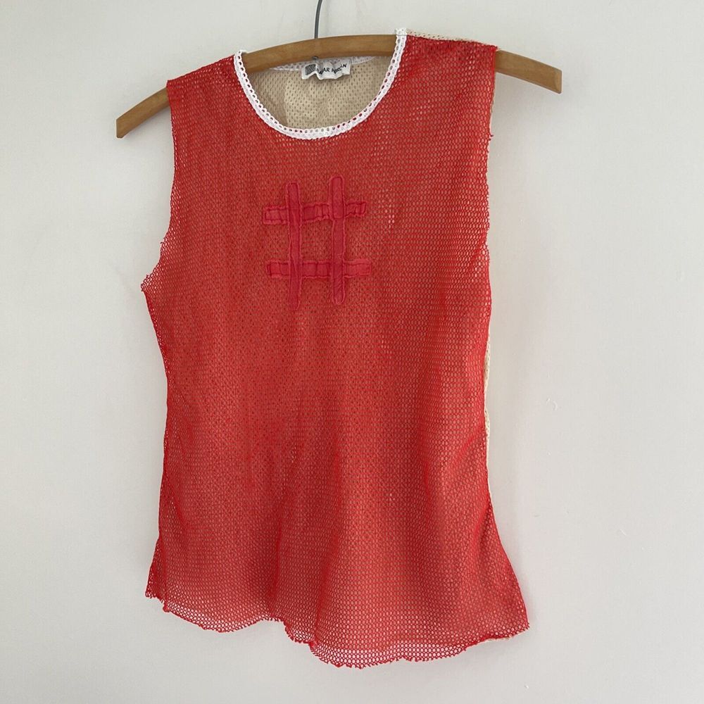 Vintage Bahar Korcan‎ Women's Red Sleeveless T-Shirt